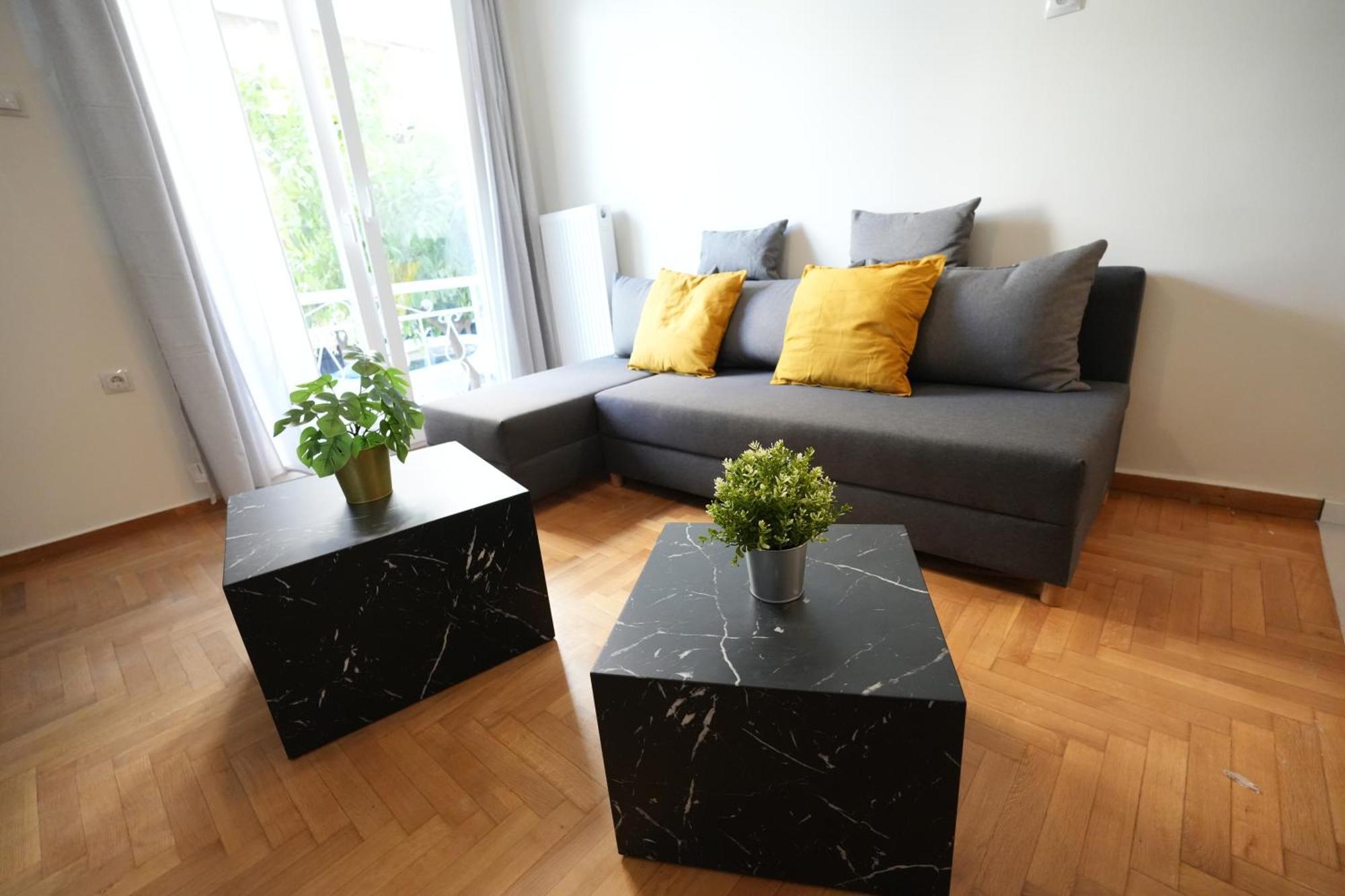 Cozy & Modern 2 Bdrm Near Imitou *